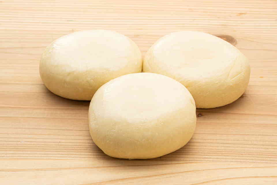 ローマ風ピザ生地(冷凍) 150 g x 10個【1個当たり単価318円】